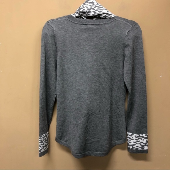 Kim Rogers Gray Sweater Contrast Cuffs and Infinity Scarf Size Small Petite NWT - Picture 2 of 7
